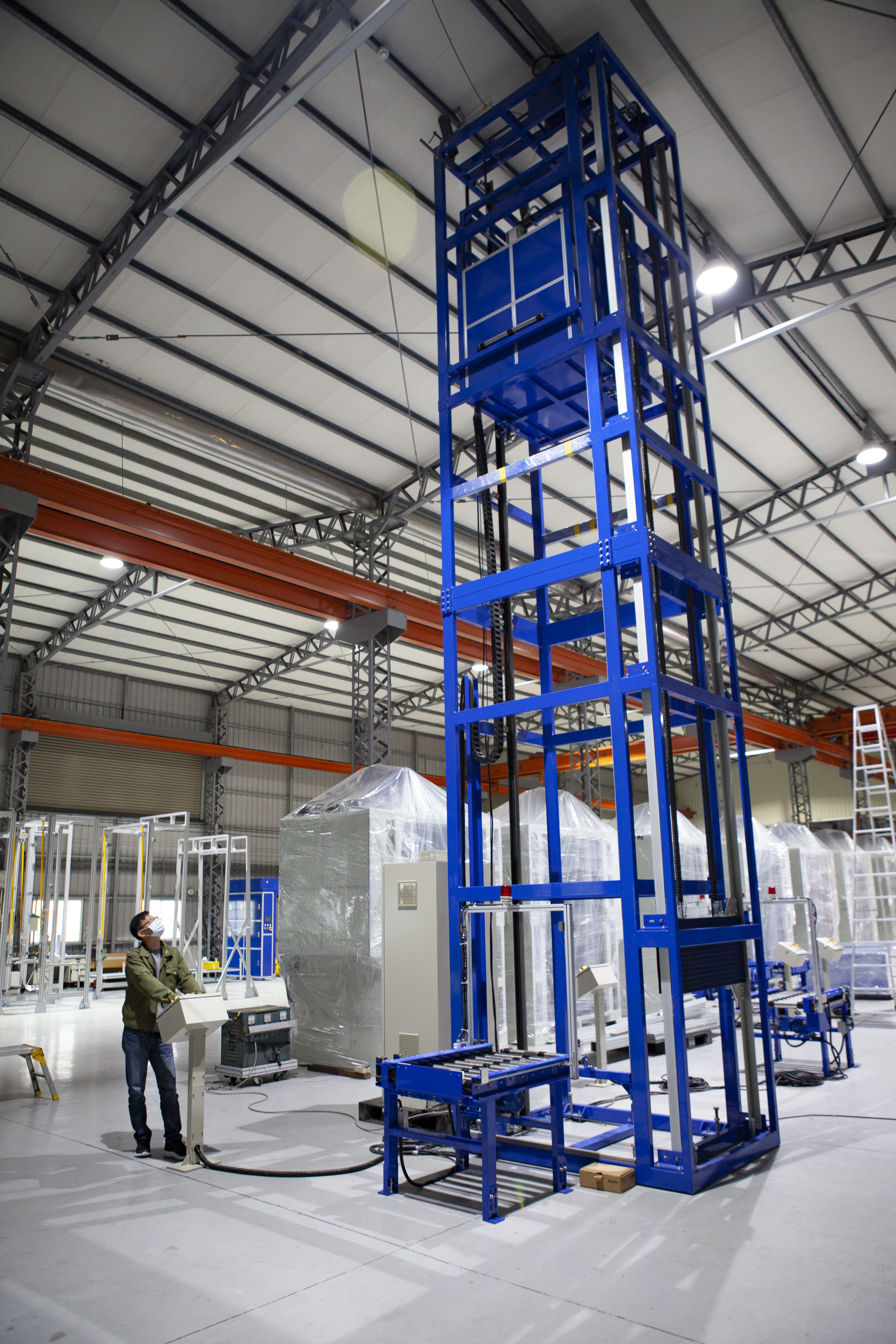 VRC lifts, also known as VRC elevators or reciprocating conveyors, are an efficient and cost-effective solution for transporting materials between different levels in industrial and commercial settings.